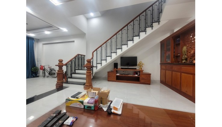 Bán Nhà MTKD 3Tầng Vip Hiệp Phú 130m2_5*25.5m Chỉ 11.2 tỷ Định Cư Bán Gấp